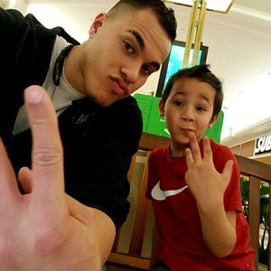 Meet your Posher, Devon